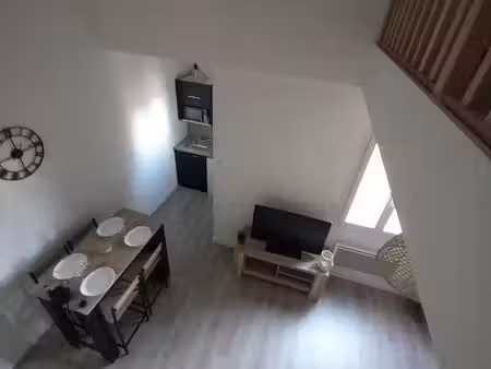 t1 meublé 33 m² neuf – hyper centre – calme