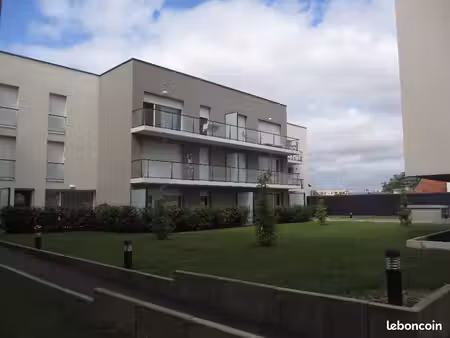 studio 1 pièce 32 m²