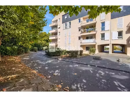 bel appartement f4 avec terrasse résidence calme et sécurisée