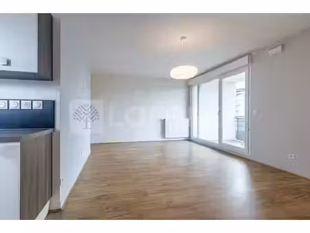 agence immobiliere laforet - 'carex' - annecy - seynod - appartement traversant t3 de 68m²
