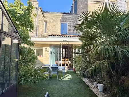 maison de luxe à vendre dans le quartier hôtel de ville-quinconce-saint seurin-fondaudège