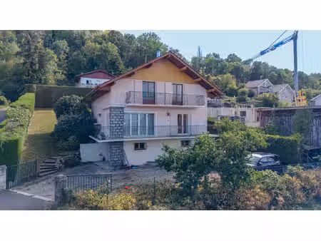 maison publier 8 pièces 157 9m² sur 904m² de terrain