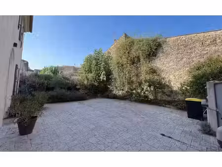 maison de caractère 150 m2 saint-mamert jardin 400 m2