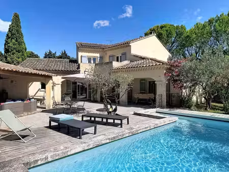 althen-des-paluds-villa197m²-terrain 2000m²- studios-piscine