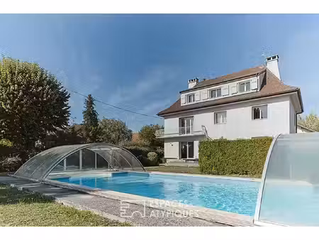maison de luxe à vendre dans le quartier beulet-ile de france