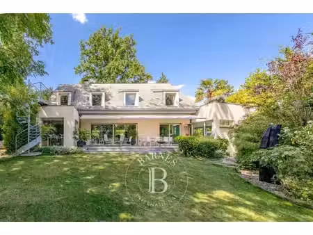 maison de luxe à vendre à vaucresson