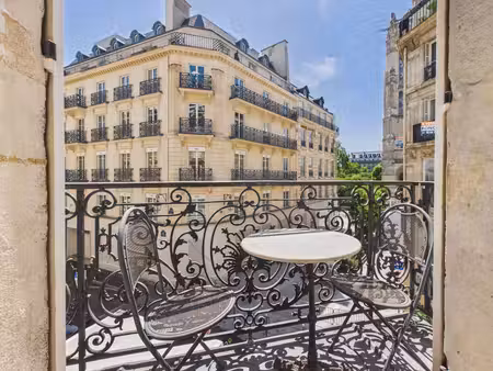 appartement de luxe à vendre dans le quartier saint merri