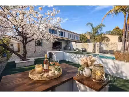 maison de luxe à vendre dans le quartier les combes