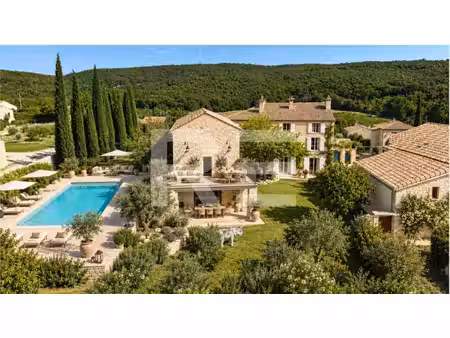 maison de luxe à vendre à barjac