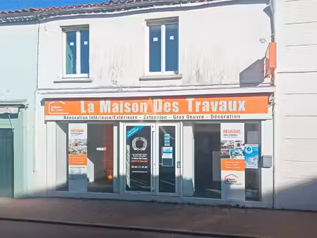 local commercial à vendre en coeur de ville de challans