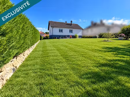 maison individuelle  quartier calme  grand jardin