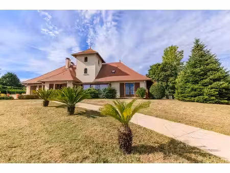 maison de luxe à vendre à montardon