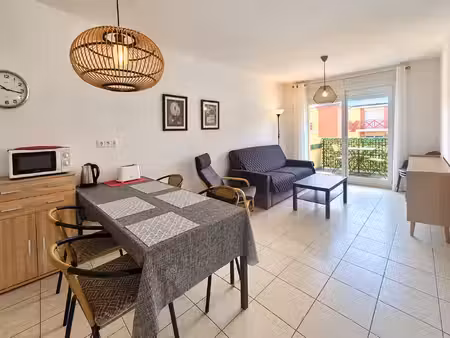 t3 meublé avec balcon à arcachon