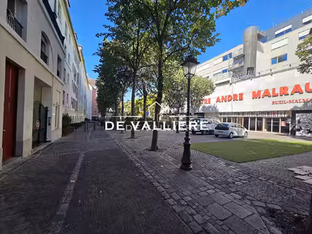 rueil-malmaison centre-ville / place des arts