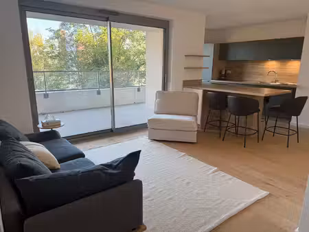 robertsau aeris   3 pièces meublé avec parking