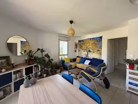 appartement t3 balcon et parking sous sol