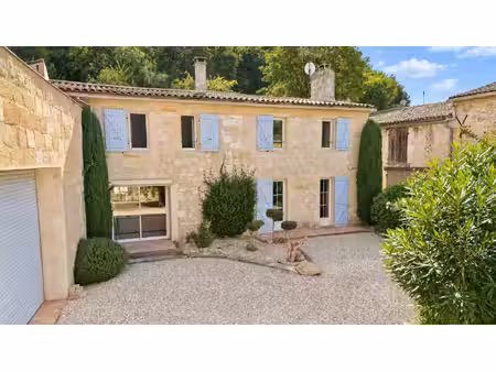 charmante maison en pierre ancienne rénovée