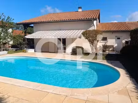 villa de luxe à vendre à charly