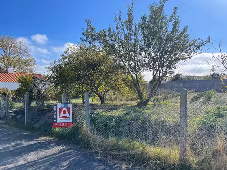 terrain 340 m2