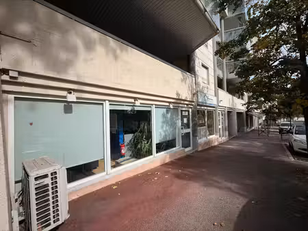 location bureaux 70m²