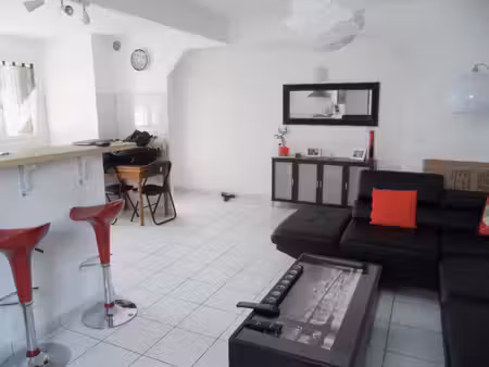 t3 au rdc d'une maison