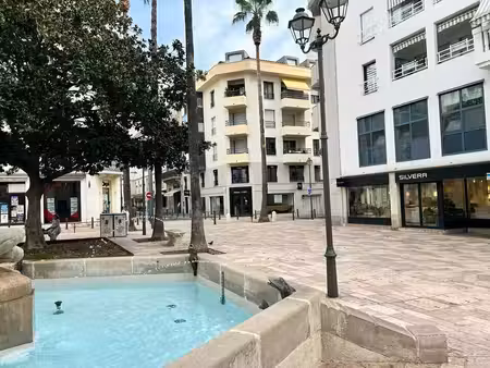 vente commerce cannes 06400 78m²