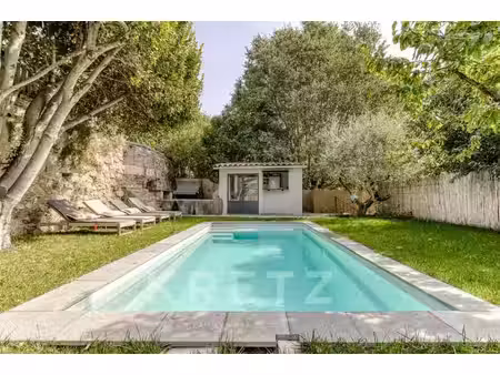 maison de luxe à vendre dans le quartier temps perdu-la trinque
