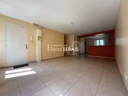 location appartement 3 pièces à conde-sur-noireau (14110) : à louer 3 pièces / 82m² conde-