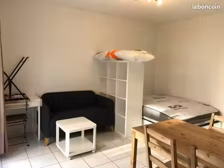 studio faculté de pharmacie avec place de parking à 3 min à pied