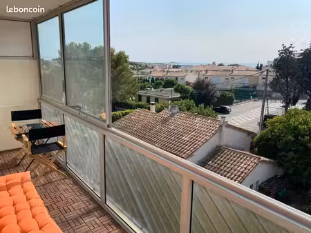 t2 meublé avec clim et vue mer dégagée