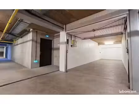 garage / box double sécurisé 26m² – excenevex centre & plage