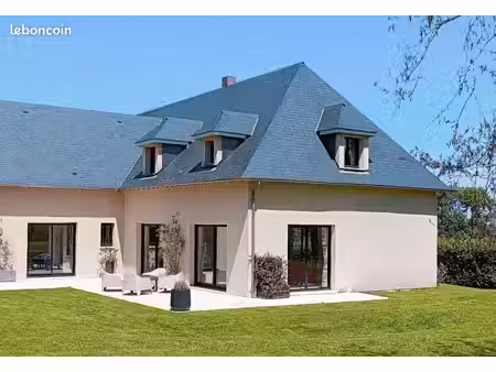 a louer maison honfleur 300 m2