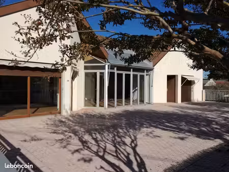 maison de 140m2 avec terrasse de 140m2