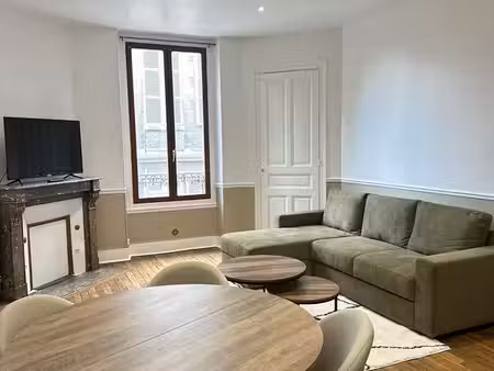 appartement à louer 66m2 - hyper centre de troyes