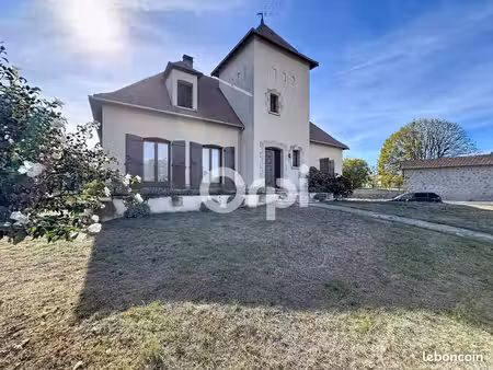 maison 5 pièces 158 m²