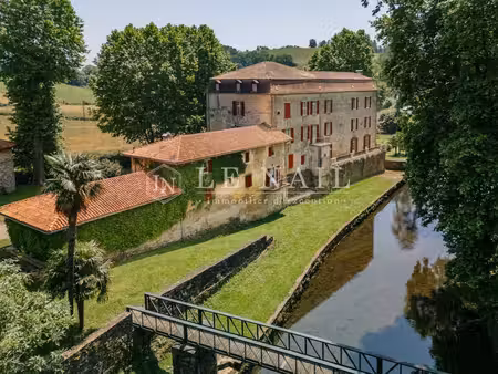 château à vendre à saint-palais