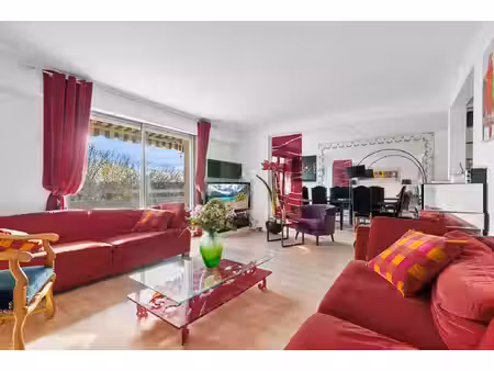 splendide appartement 5 pièces à vendre au coeur du quartier prisé saint-wandrille  le pec