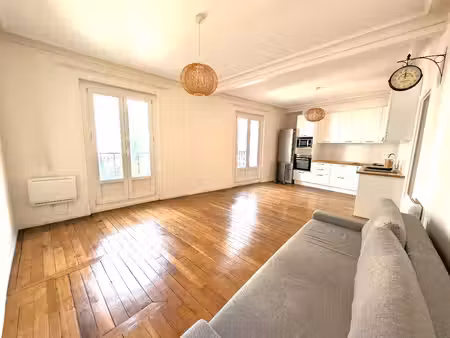 appartement 2/3 pièces de charme avec balconnets