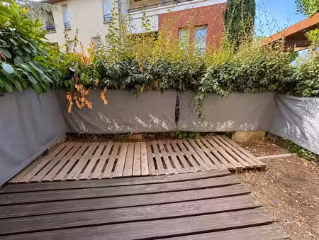 toulouse  route de saint-simon  agréable t1 bis avec terrasse  jardinet et parking
