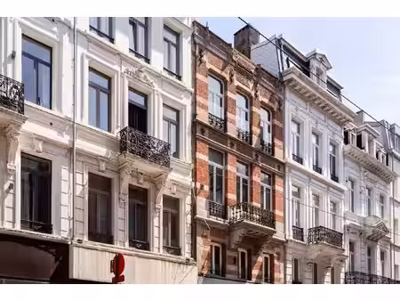 modern wonen onder de antwerpse skyline
