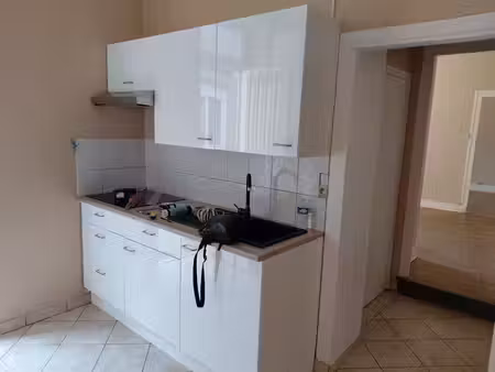 immeuble gueugnon 10 pièce(s) 250 m2