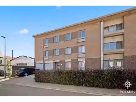 ruim appartement met 2 slaapkamers  garage en kelder in nederokkerzeel