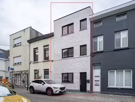 instapklaar huis met drie slaapkamers in het gentse
