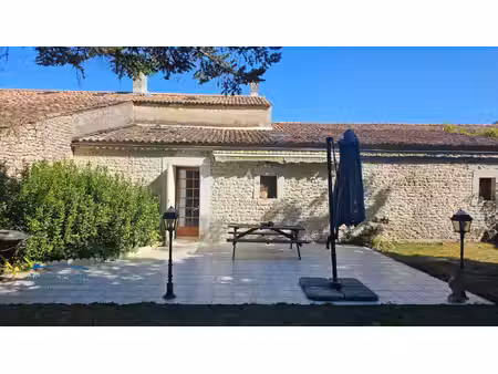 vente maison saint romain de benet  155m² 6 pièces 278 000€ charente-maritime