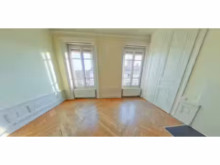 appartement t1 // lyon 2 eme