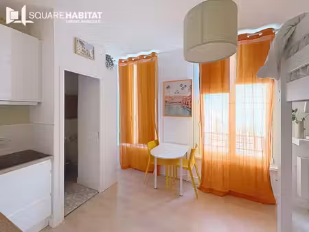à louer. studio meublé etudiant. (9 mois) saint-servan