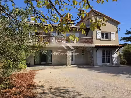 maison individuelle 3 chambres avec studio