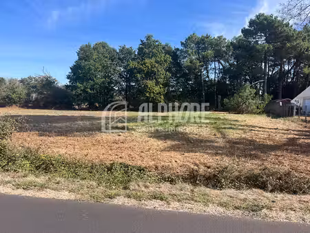 exclusivité terrain chaumes-en-retz libre de constructeur de1047 m2