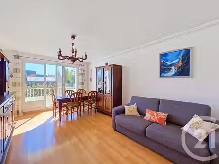 appartement t3 à vendre - 3 pièces - 72 54 m2 - lucon - 85 - pays-de-loire
