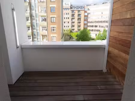 mooi gemeubeld app. 2kamers + groot terras! (europese wijk)
